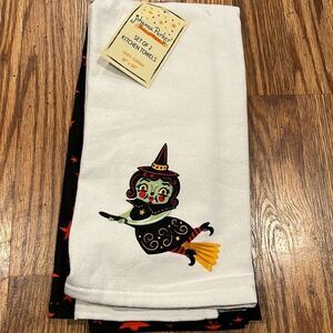 NWT Johanna Parker Halloween kitchen towels